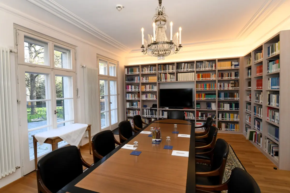 Hans Maier Bibliothek im Tagungszentrum in München, Schwabing