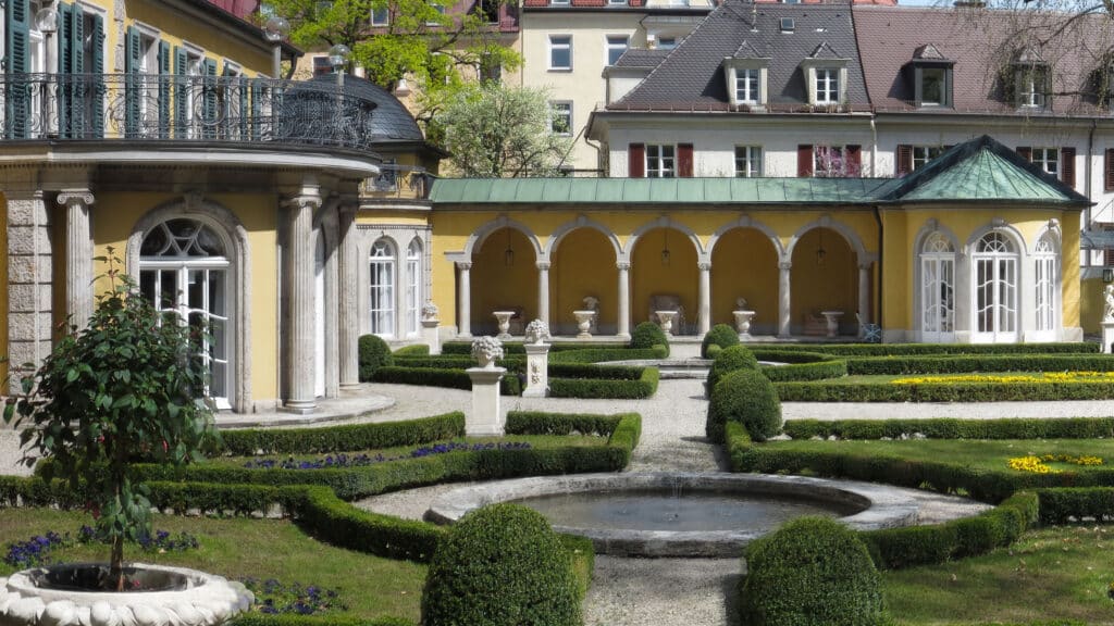 Schloss-in-Schwabing