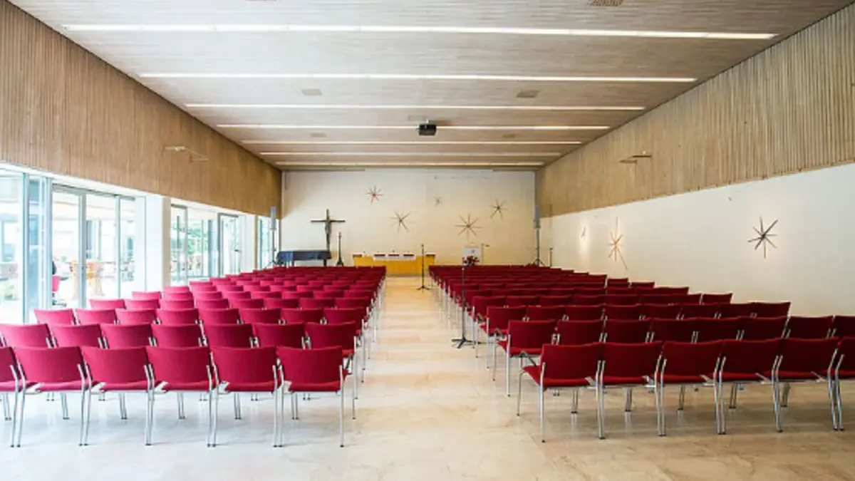 Der große Vortragsaal im Tagungszentrum München
